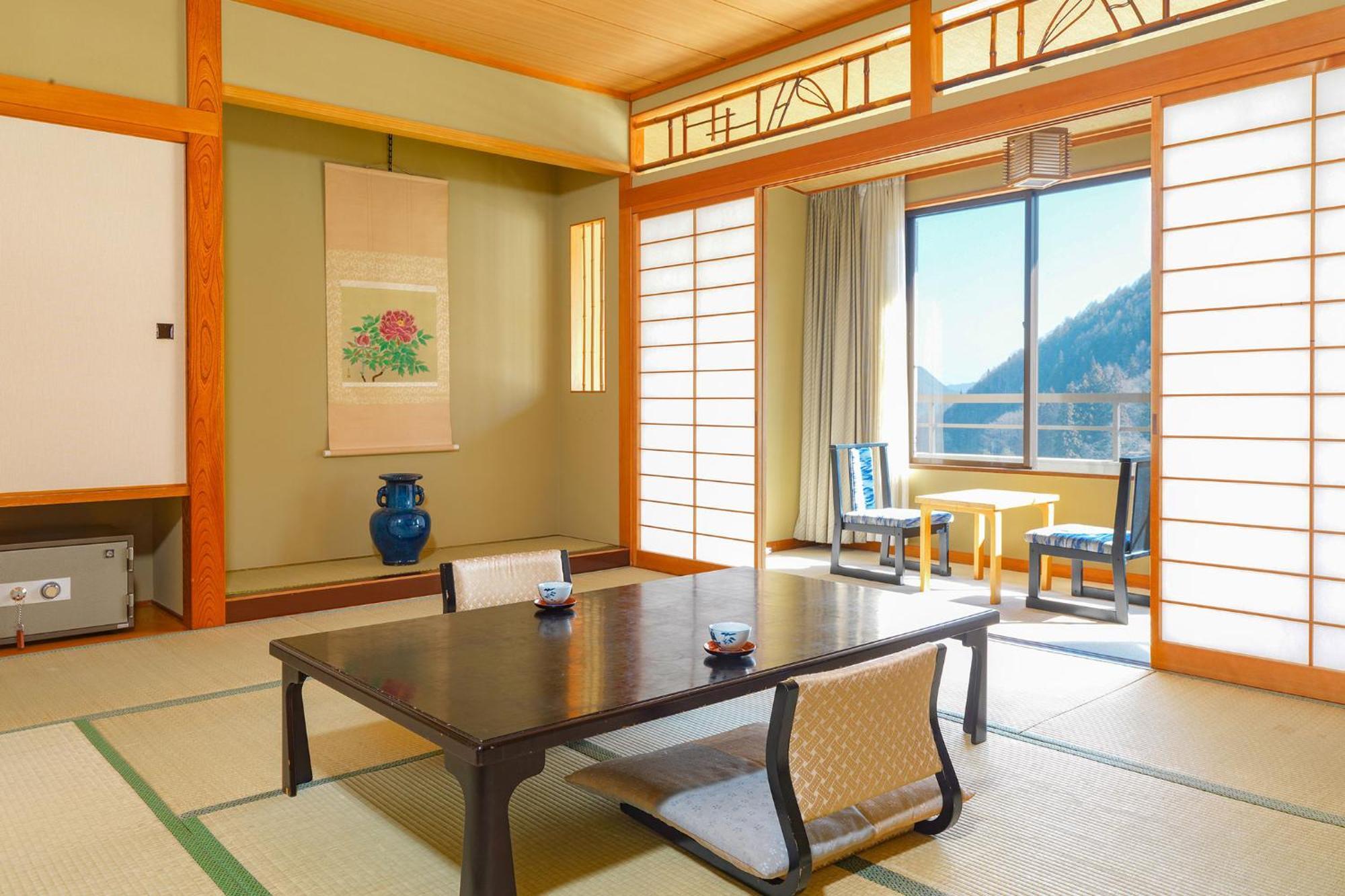 Hotel Ooedo Onsen Monogatari Shinshu Kakeyu Ueda Esterno foto
