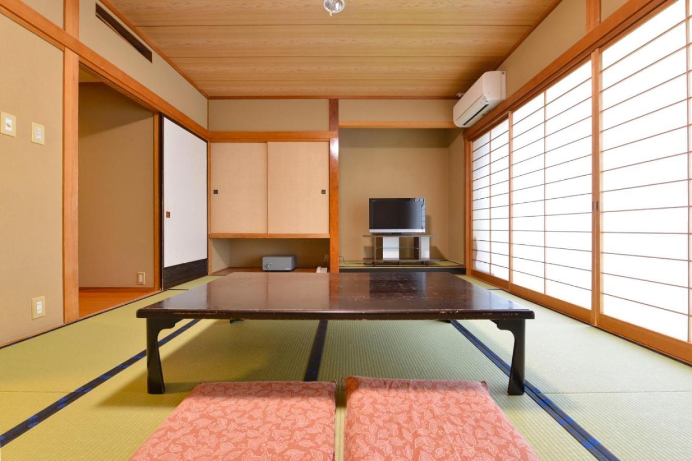 Hotel Ooedo Onsen Monogatari Shinshu Kakeyu Ueda Camera foto